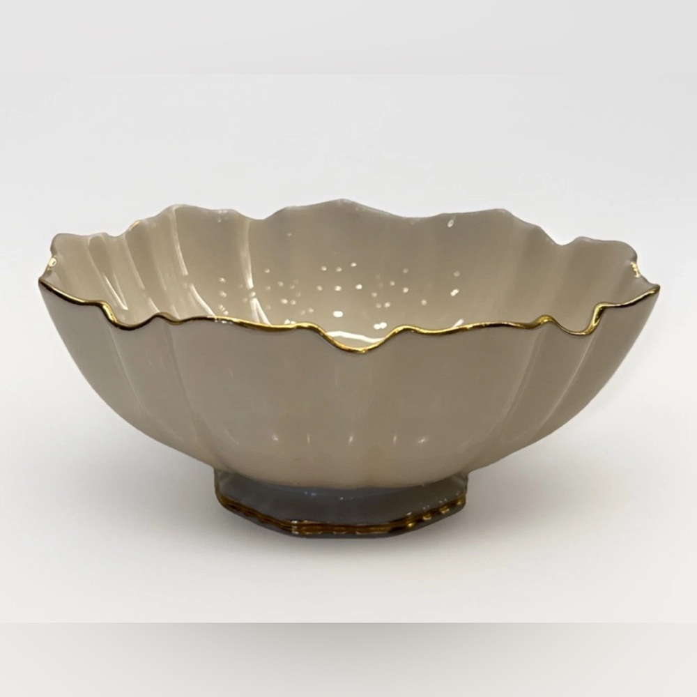 Lenox fine china round scalloped ivory w gold rim candy bonbon nut dish bowl